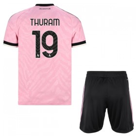 Nogometni Dresovi Juventus Thuram 19 Dječji Gostujući 2026-27 Kratkih Rukava